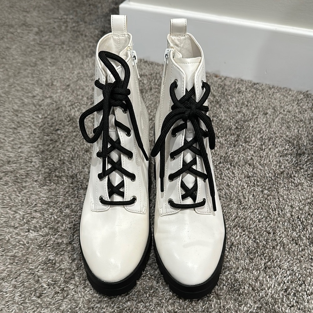 Women's White Lace-Up Boots